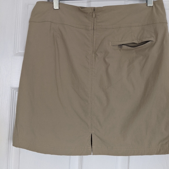 2 Royal Robbins Skorts - Picture 8 of 14